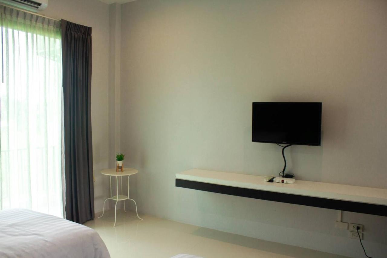 De Vine House Hotell Roi Et Exteriör bild