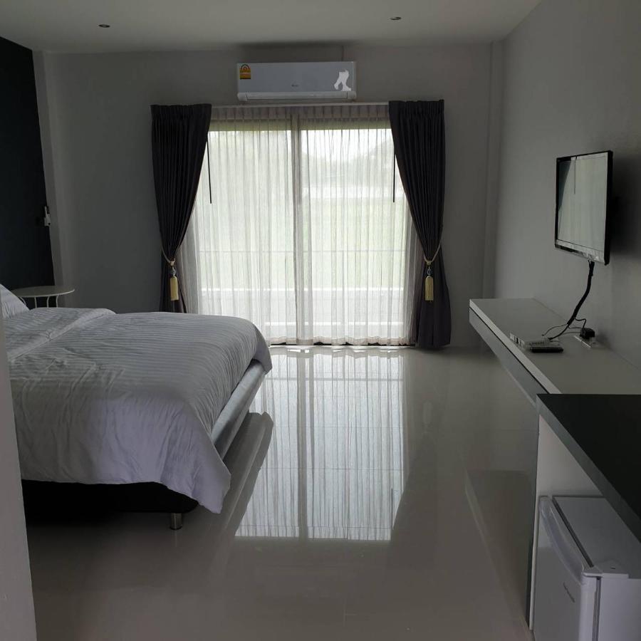 De Vine House Hotell Roi Et Exteriör bild