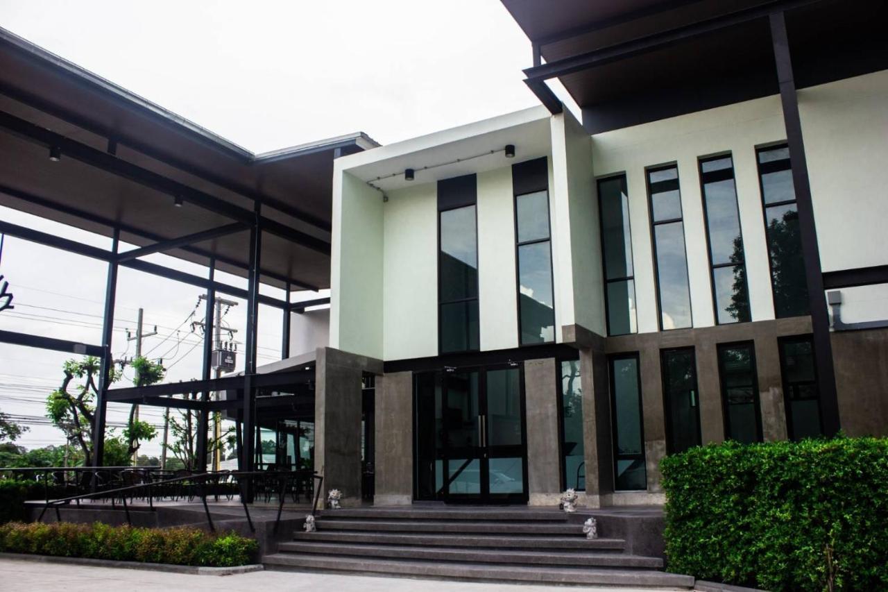 De Vine House Hotell Roi Et Exteriör bild
