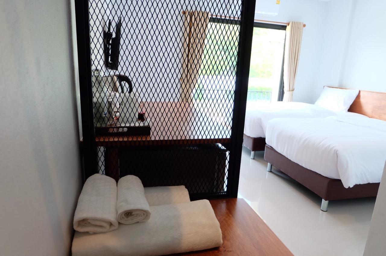De Vine House Hotell Roi Et Exteriör bild