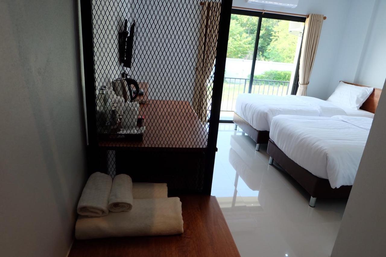 De Vine House Hotell Roi Et Exteriör bild