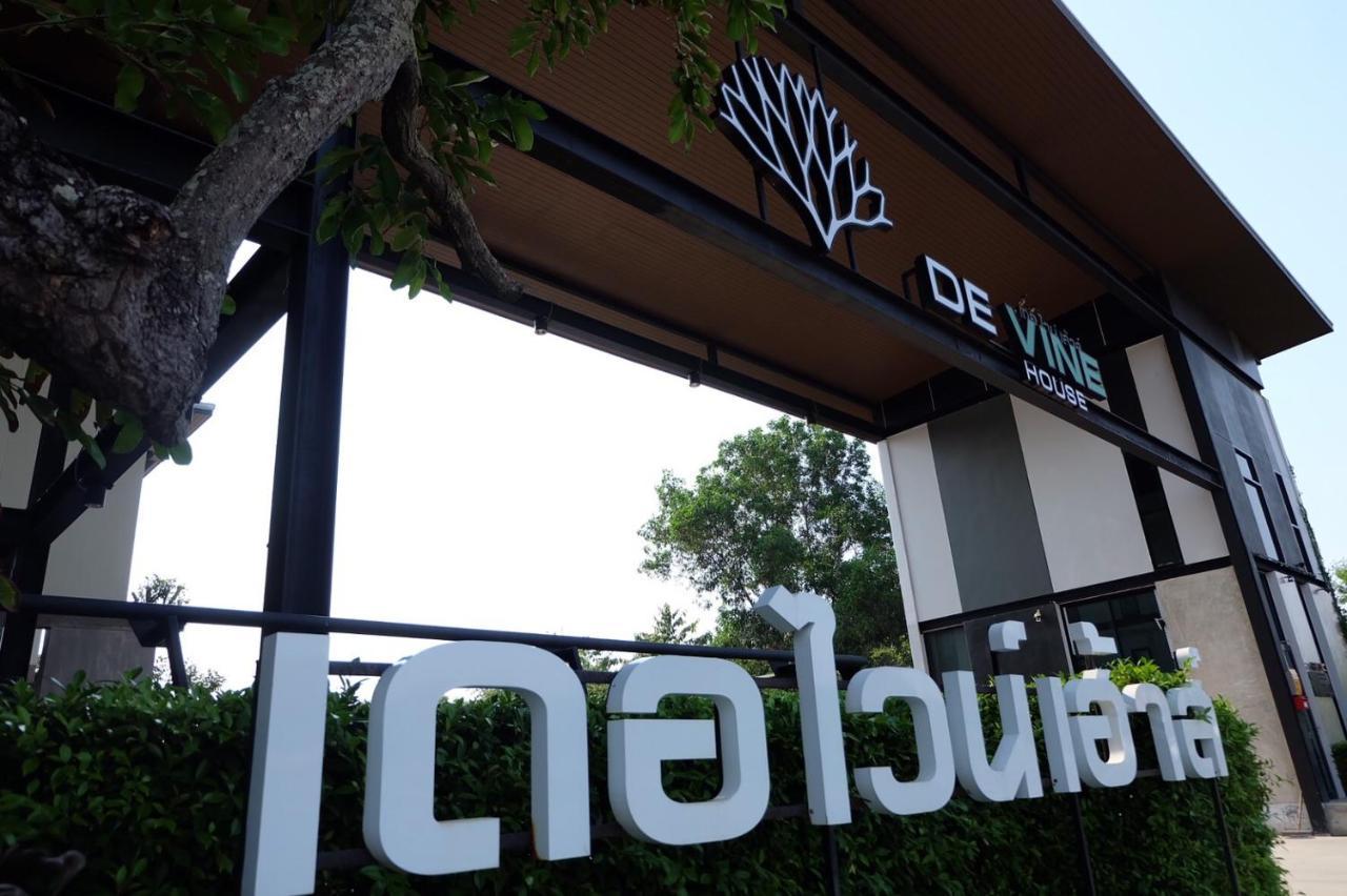 De Vine House Hotell Roi Et Exteriör bild